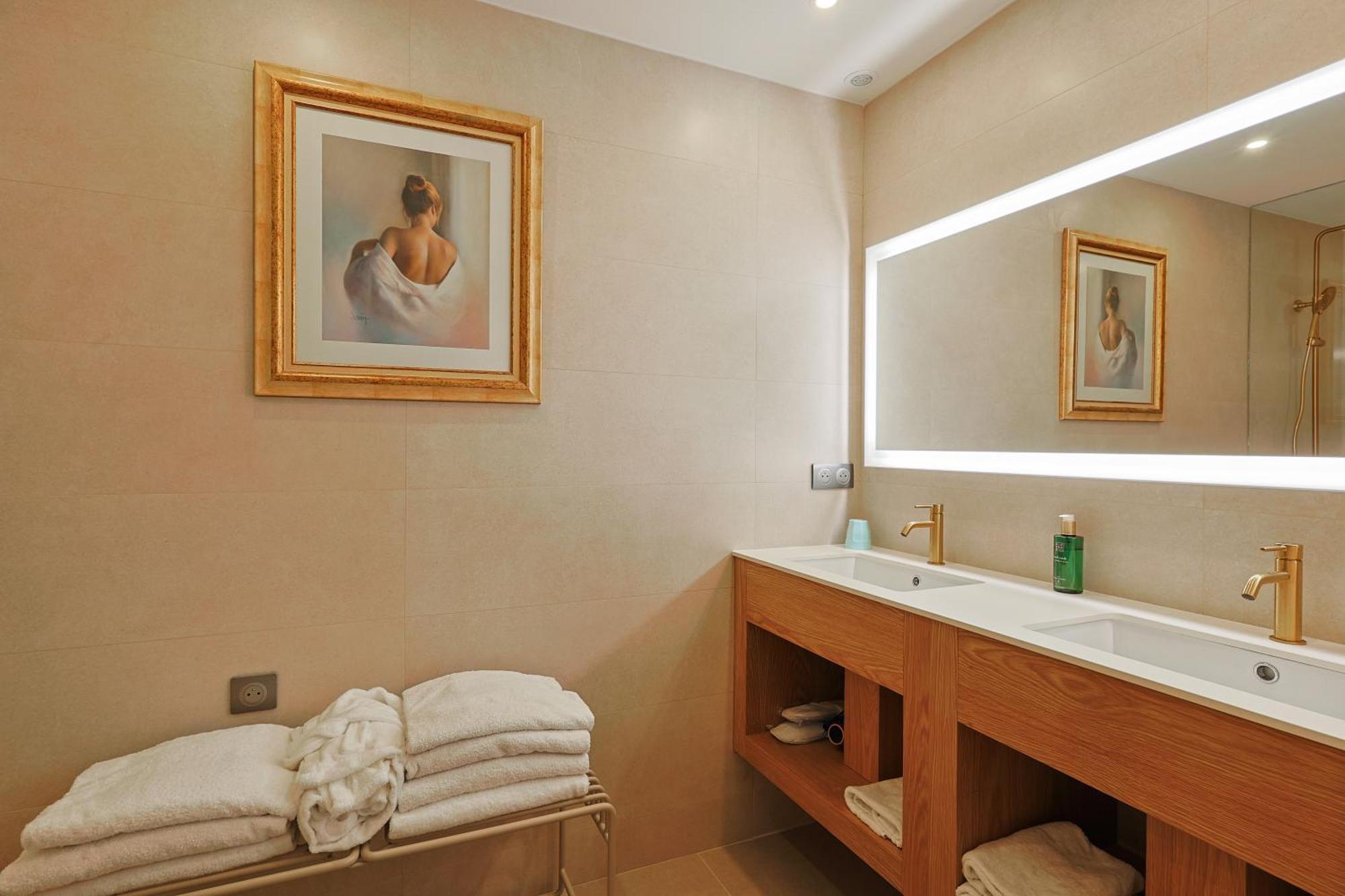 Hotel Le Fouquet'S Cannes Exterior photo